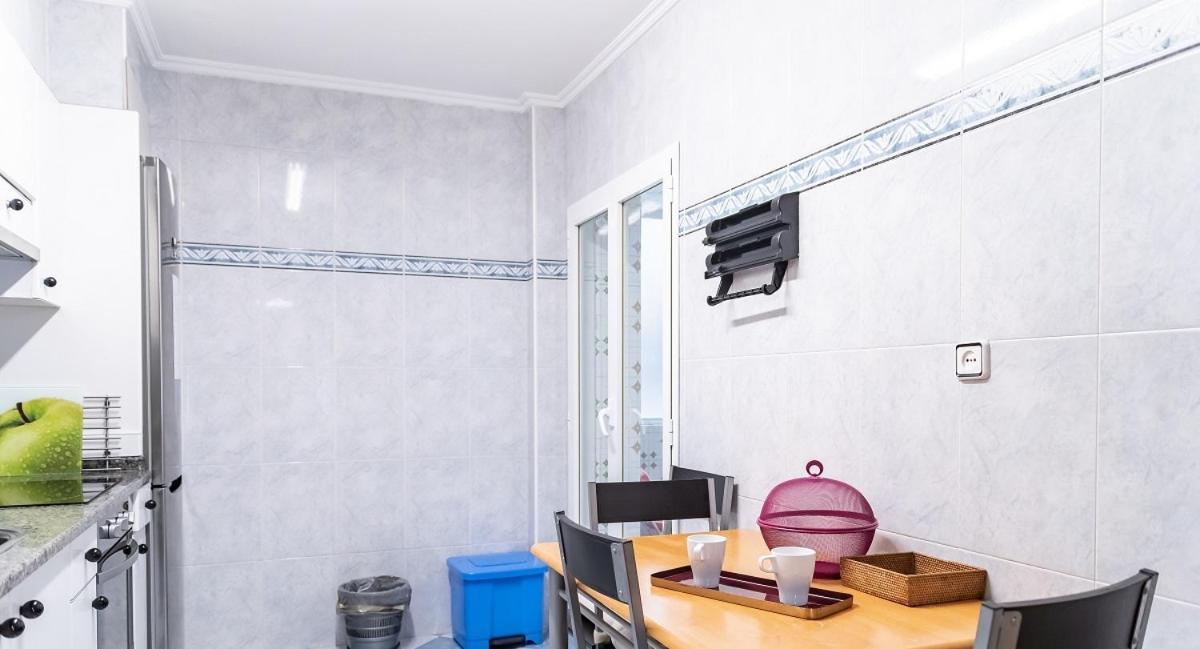 Adaptado Y Comodo Apartamento En Iturrama Pamplona Exterior photo